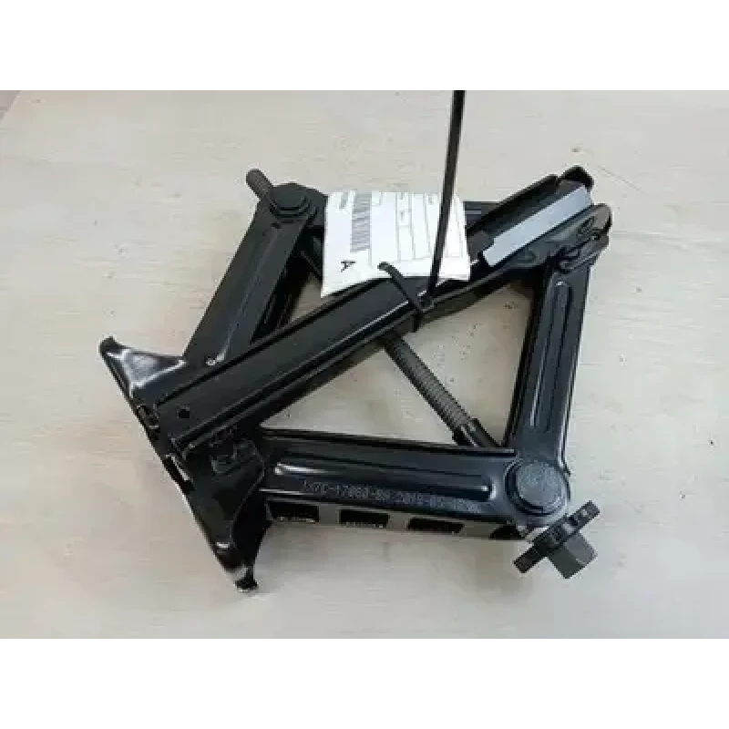 FORD FOCUS JACK/TOOL KIT SA, 10/18-12/24 2019