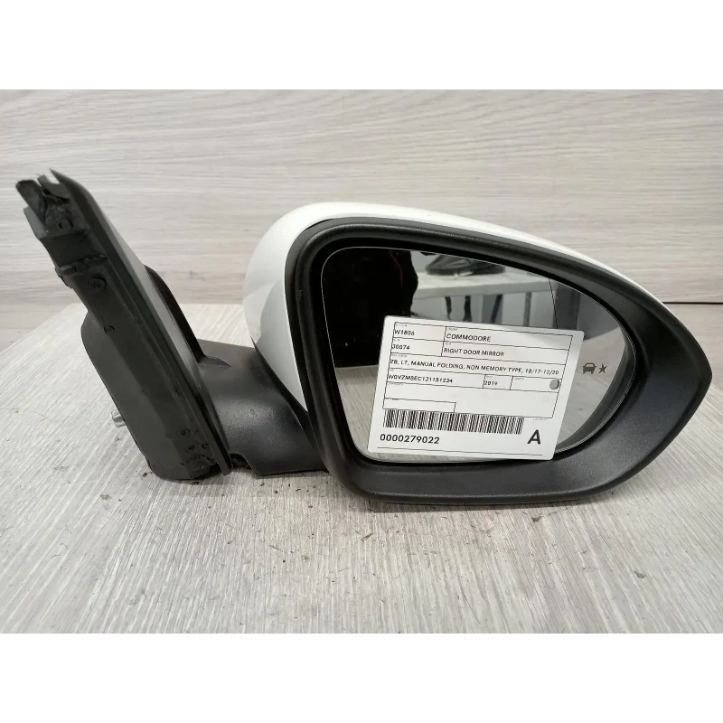 HOLDEN COMMODORE RIGHT DOOR MIRROR ZB, LT, MANUAL FOLDING, NON MEMORY TYPE, 10/1