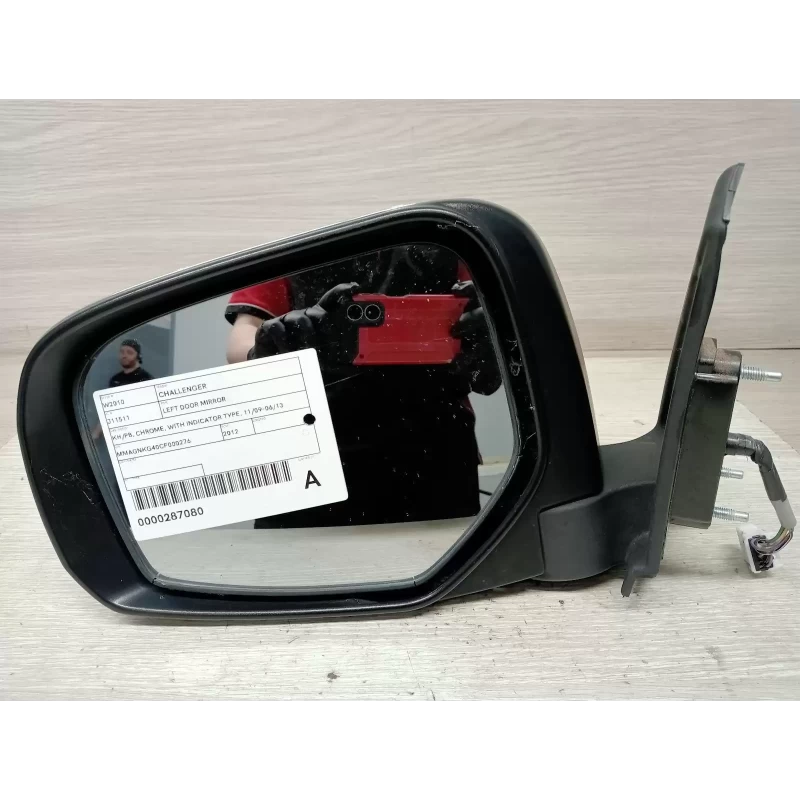 MITSUBISHI CHALLENGER LEFT DOOR MIRROR KH/PB, CHROME, WITH INDICATOR TYPE, 11/09