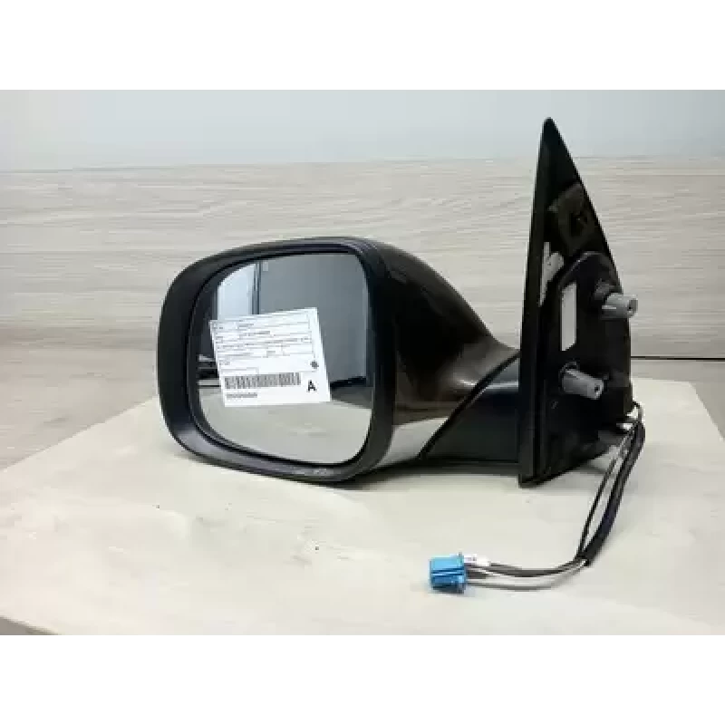 VOLKSWAGEN AMAROK LEFT DOOR MIRROR 2H, MANUAL FOLD, PARTIAL COLOUR CODED/CHROME,