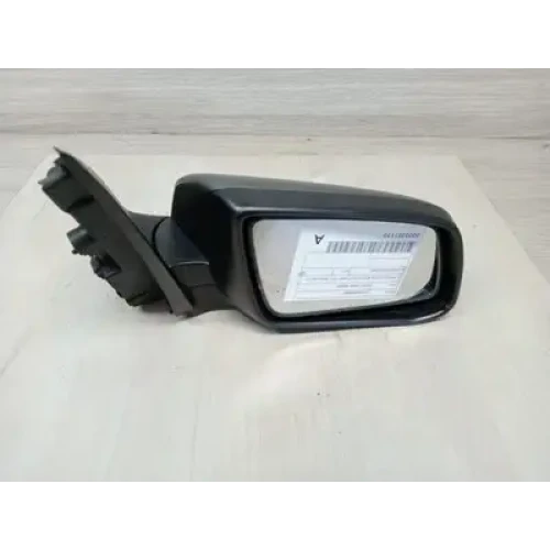 HOLDEN COMMODORE RIGHT DOOR MIRROR VE, NON HEATED & NON PUDDLE LAMP TYPE, 08