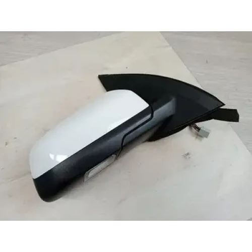 HOLDEN COMMODORE RIGHT DOOR MIRROR VF, COLOUR CODED/BLACK, W/ BLINDSPOT, HEATED