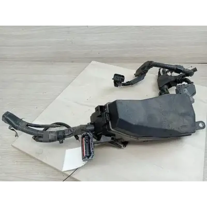 TOYOTA CAMRY FUSE BOX ENGINE BAY, XV70, 09/17-05/24 2023