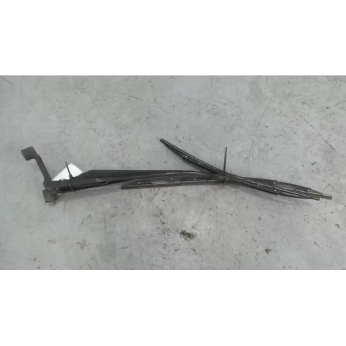 MITSUBISHI TRITON WIPER ARM FRONT (PAIR), ML-MN, 07/06-04/15 2014