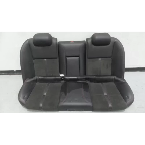 HOLDEN COMMODORE 2ND SEAT (REAR SEAT) SEDAN, VF, LEATHER (KENETIC SUEDE/SPORTEC)