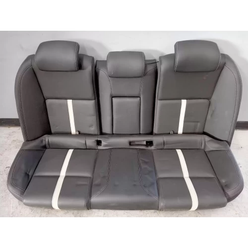 HOLDEN COMMODORE 2ND SEAT (REAR SEAT) SEDAN, VF, LEATHER (LUXURY), BLACK/TITANIU