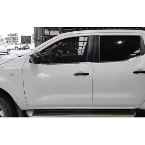 NISSAN NAVARA LEFT FRONT DOOR WINDOW NP300, 04/15- 2018
