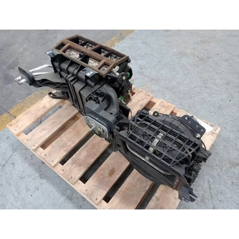 HOLDEN COMMODORE HEATER CORE/BOX VE, STANDARD TYPE, 08/06-05/13 2009