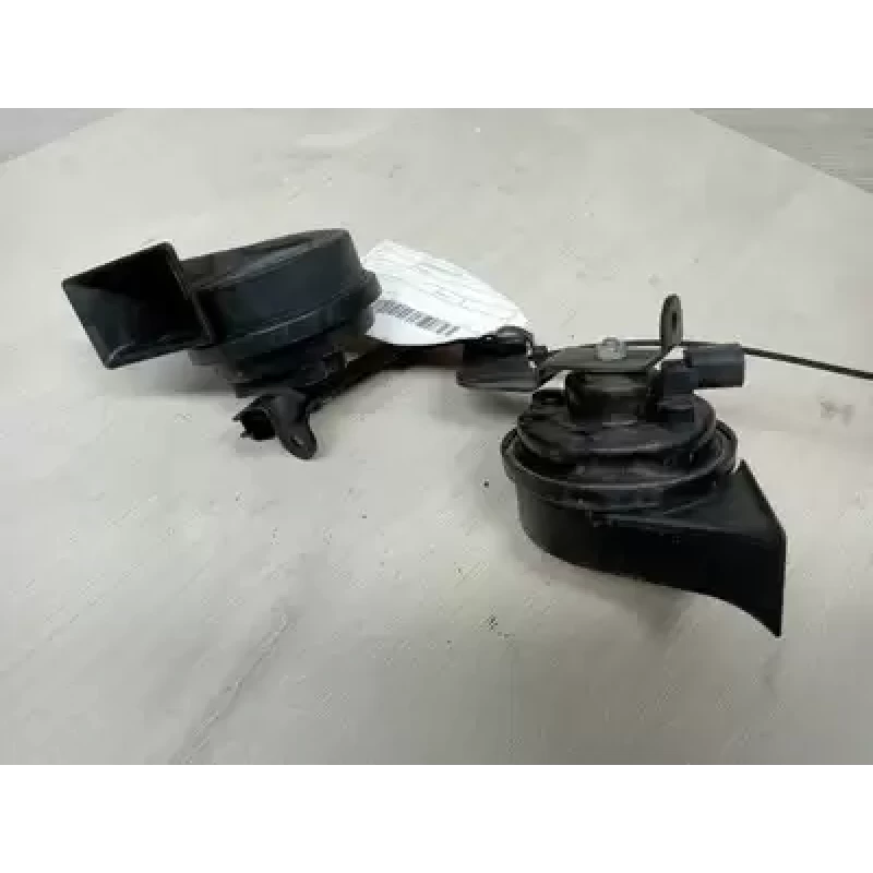HOLDEN COMMODORE HORN VF, 05/13-12/17 2014