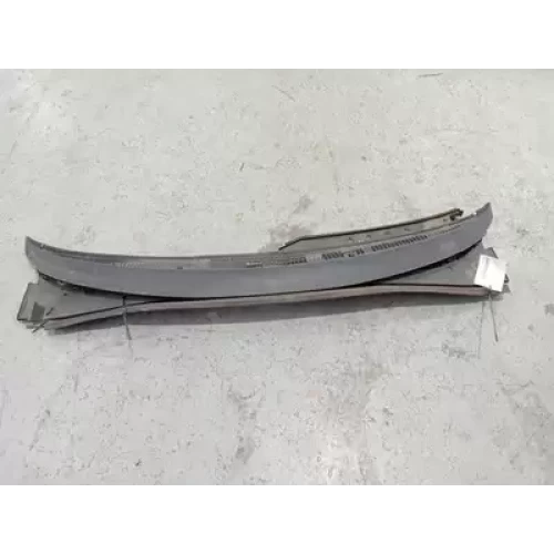 HOLDEN COMMODORE PLENUM CHAMBER VY 10/02-12/06 02 03 04 05 06 07