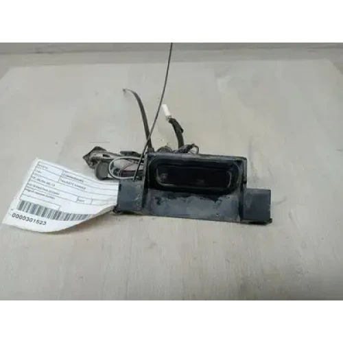 HOLDEN COMMODORE TAILGATE HANDLE VE, 08/06-05/13 2009