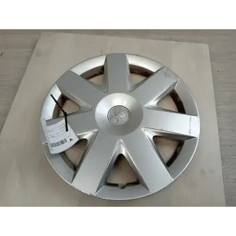 HOLDEN COMMODORE WHEEL COVER/HUB CAP VY1-VZ, 10/02-09/07 2006
