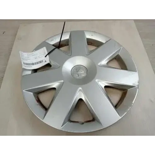 HOLDEN COMMODORE WHEEL COVER/HUB CAP VY1-VZ, 10/02-09/07 2006