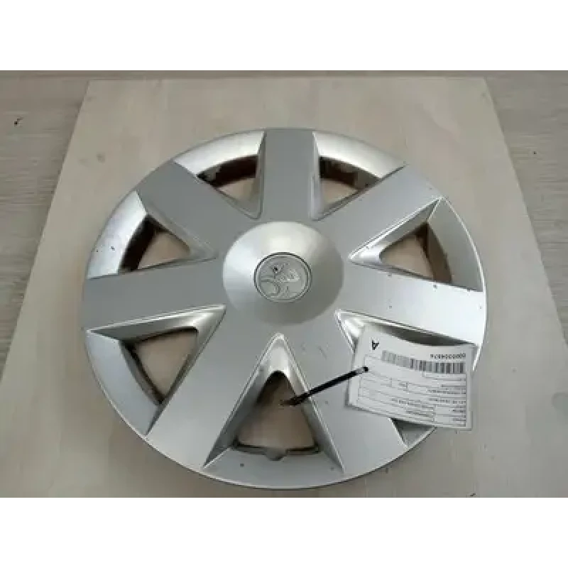 HOLDEN COMMODORE WHEEL COVER/HUB CAP VY1-VZ, 10/02-09/07 2006
