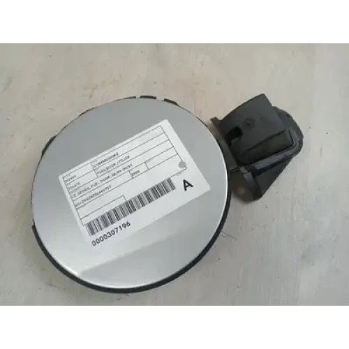 HOLDEN COMMODORE FUEL DOOR / FILLER VZ, SEDAN, FUEL DOOR, 08/04-09/07 2005 HOLDEN COMMODORE FUEL DOOR / FILLER VZ, SEDAN, FUEL DOOR, 08/04-09/07 2005