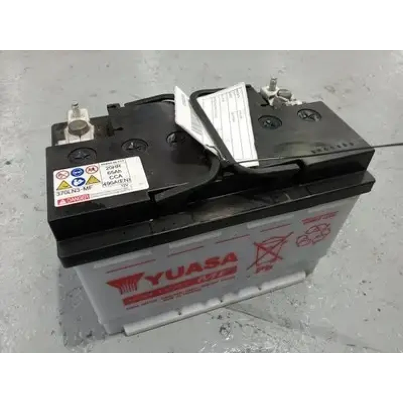 TOYOTA HILUX BATTERY 06/15- 2023 TOYOTA HILUX BATTERY 06/15- 2023