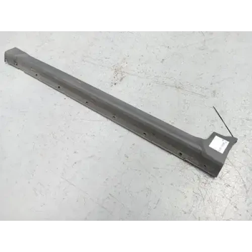 HOLDEN CAPTIVA BODY/DOOR MOULD RH SILL MOULDING, CAPTIVA 5 (4TH VIN = D), CG, 01