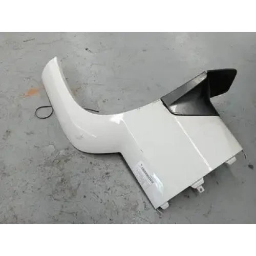 TOYOTA PRADO WHEEL ARCH FLARE 120 SERIES, RH REAR, QUARTER PANEL MOUNTED, 02/03- TOYOTA PRADO WHEEL ARCH FLARE 120 SERIES, RH REAR, QUARTER PANEL MOUNTED, 02/03-