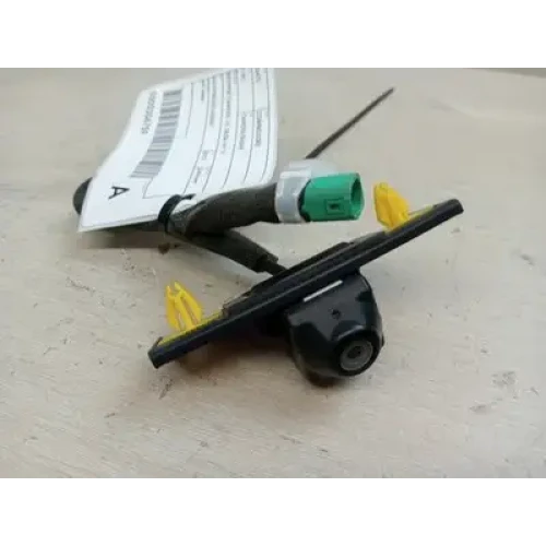 HOLDEN COMMODORE CAMERA/RADAR REVERSE CAMERA, VE, 08/06-04/13 06 07 08 09 10 11