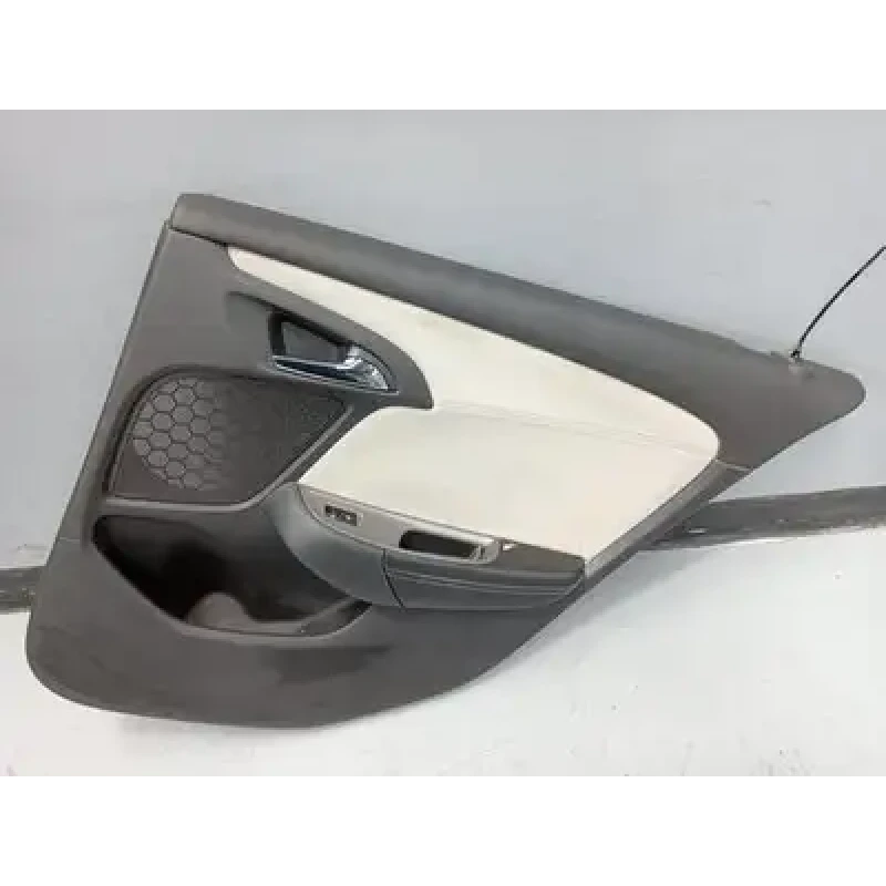 HOLDEN COMMODORE DOOR TRIM RH REAR, VF, SEDAN/WAGON, CALAIS/CALAIS-V, 05/13-12/1 HOLDEN COMMODORE DOOR TRIM RH REAR, VF, SEDAN/WAGON, CALAIS/CALAIS-V, 05/13-12/1