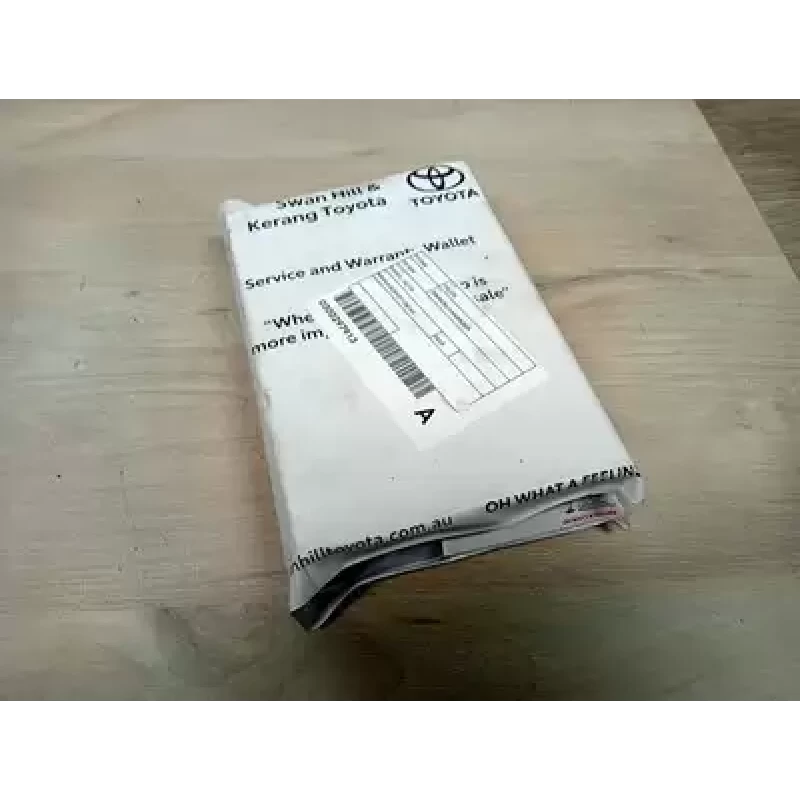 TOYOTA HILUX OWNERS HANDBOOK DIESEL, 06/15- 2023