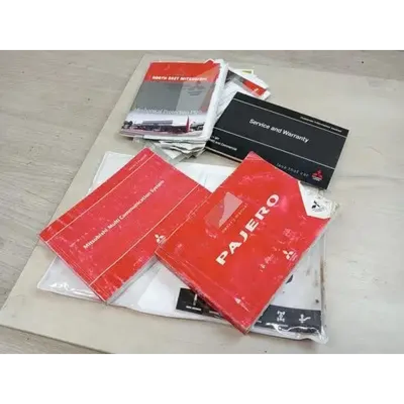 MITSUBISHI PAJERO OWNERS HANDBOOK NS-NW, 11/06- 2011