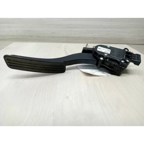 HOLDEN COMMODORE PEDAL ASSEMBLY VE, ACCELERATOR PEDAL ONLY,  08/06-05/13 2010