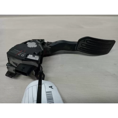 NISSAN PULSAR PEDAL ASSEMBLY ACCELERATOR PEDAL, B17, 02/13-12/17 2014