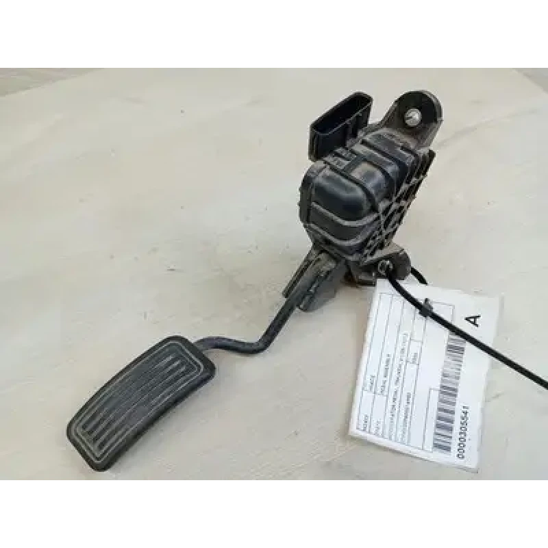 TOYOTA HIACE PEDAL ASSEMBLY ACCELERATOR PEDAL, TRH/KDH, 01/05-11/13 2006