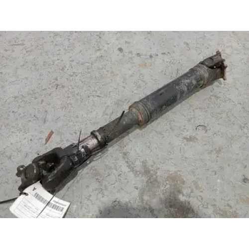 TOYOTA LANDCRUISER FRONT PROP SHAFT 100 SERIES, 4.2, 1HD-FTE, DIESEL, MANUAL T/M TOYOTA LANDCRUISER FRONT PROP SHAFT 100 SERIES, 4.2, 1HD-FTE, DIESEL, MANUAL T/M