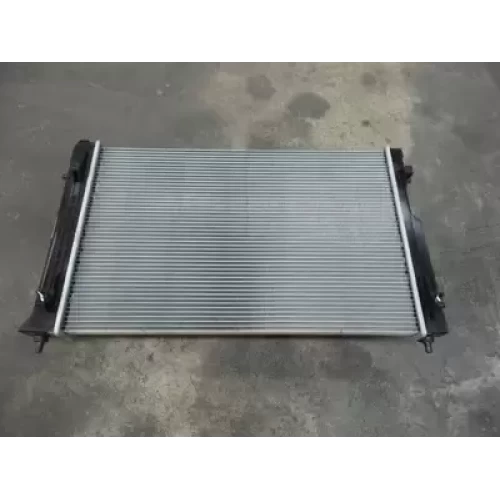 HOLDEN COMMODORE RADIATOR AUTO, V8, VZ, 08/04-09/07 2006