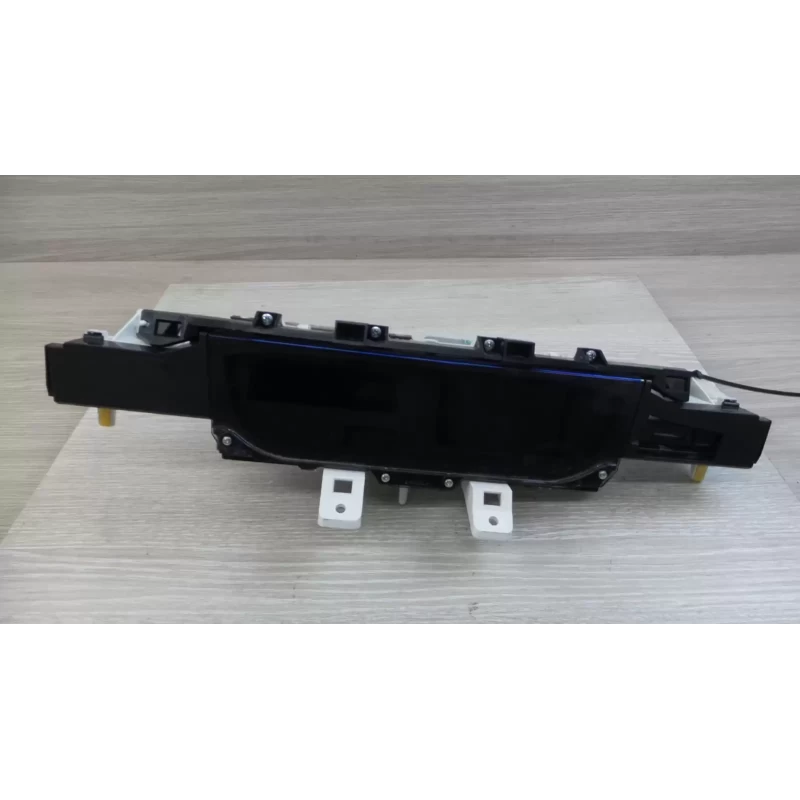 MAZDA CX7 STEREO/HEAD UNIT DISPLAY UNIT, SAT NAV TYPE, ER, 10/09-02/12 2010