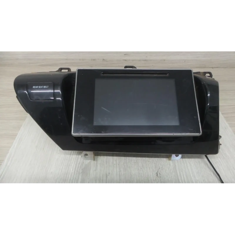 TOYOTA HILUX STEREO/HEAD UNIT 6IN TOUCHSCREEN, P/N ON FACE 100405, 09/15- 2016
