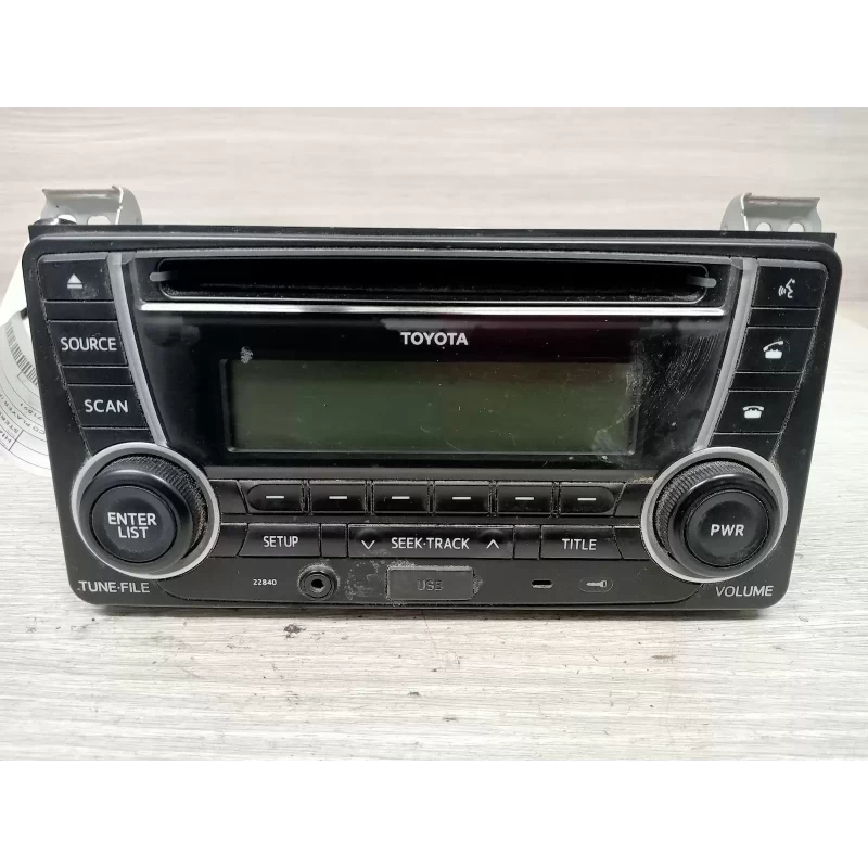 TOYOTA HIACE STEREO/HEAD UNIT SINGLE DISC CD PLAYER (P/N ON FACE 22840), TRH/KDH