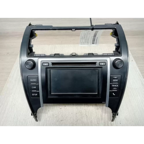 TOYOTA CAMRY STEREO/HEAD UNIT 6.1in TOUCHSCREEN (P/N ON FACE 100457), ASV50/AVV5