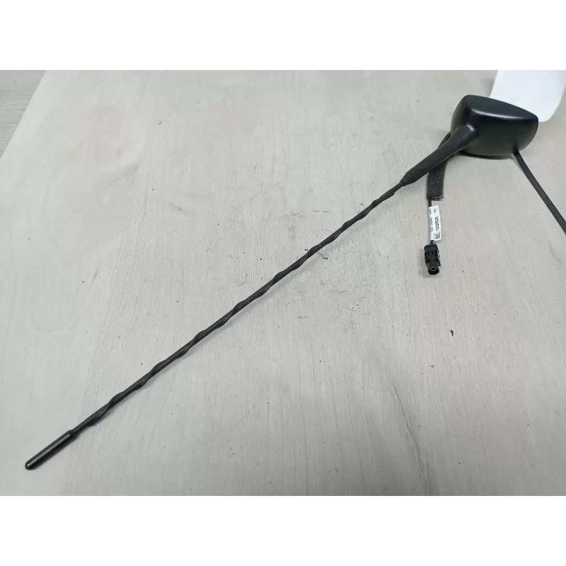 HOLDEN BARINA ANTENNA TM, 09/11-12/18 2014