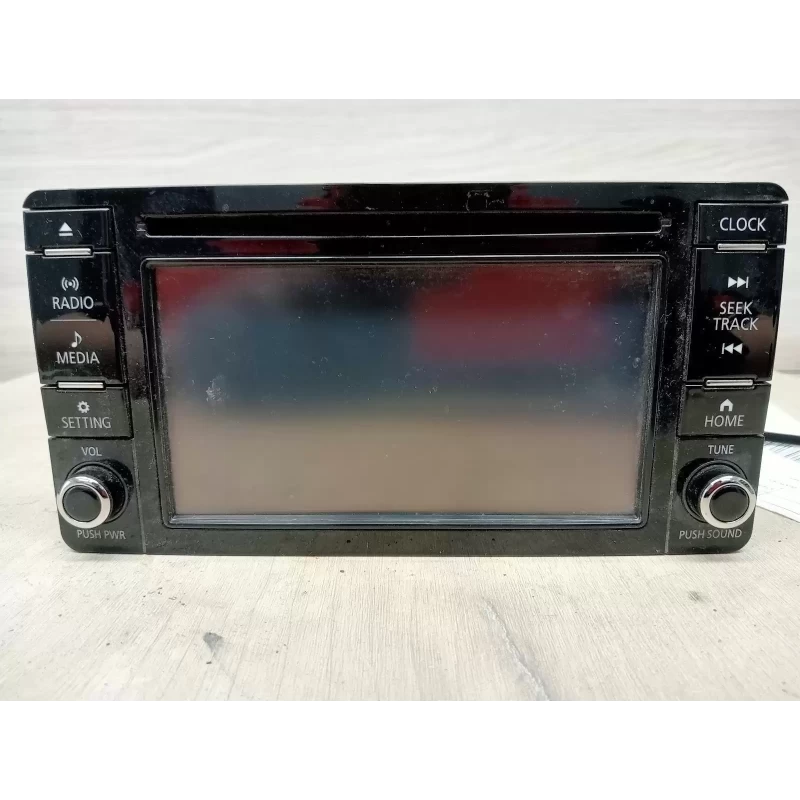 MITSUBISHI TRITON STEREO/HEAD UNIT HEAD UNIT, W/ DISPLAY UNIT, 6.1IN TOUCHSCREEN