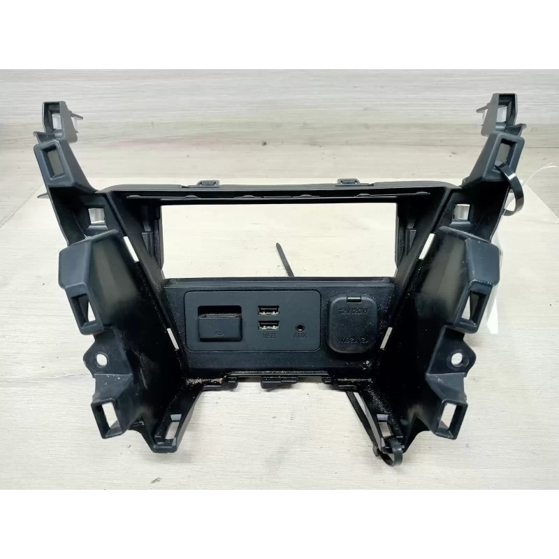 MAZDA CX3 STEREO/HEAD UNIT MEDIA INPUT, DK, 03/15- 2016