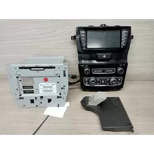 HOLDEN COMMODORE STEREO/HEAD UNIT HEAD UNIT & DISPLAY/CONTROL PANEL ASSY, SI