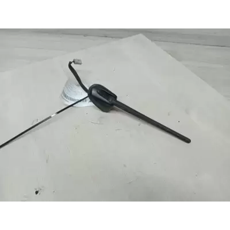 HOLDEN COLORADO ANTENNA FACTORY, ROOF MOUNTED, SHORT TYPE, RG, 01/12-06/16 2012