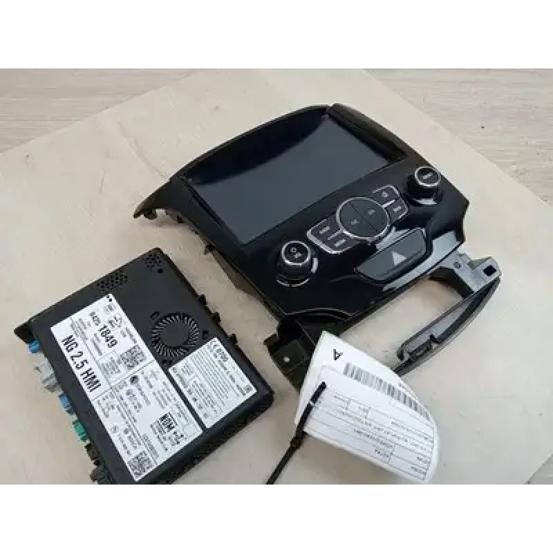 HOLDEN ASTRA STEREO/HEAD UNIT HEAD UNIT, W/ DISPLAY UNIT, 8IN TOUCHSCREEN, SAT N