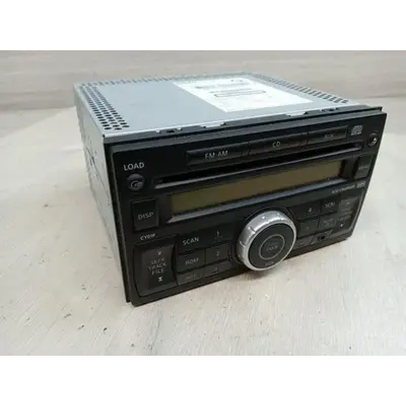 NISSAN NAVARA STEREO/HEAD UNIT D40, HEAD UNIT, VIN MNT, 6 DISC CD STACKER, 09/05