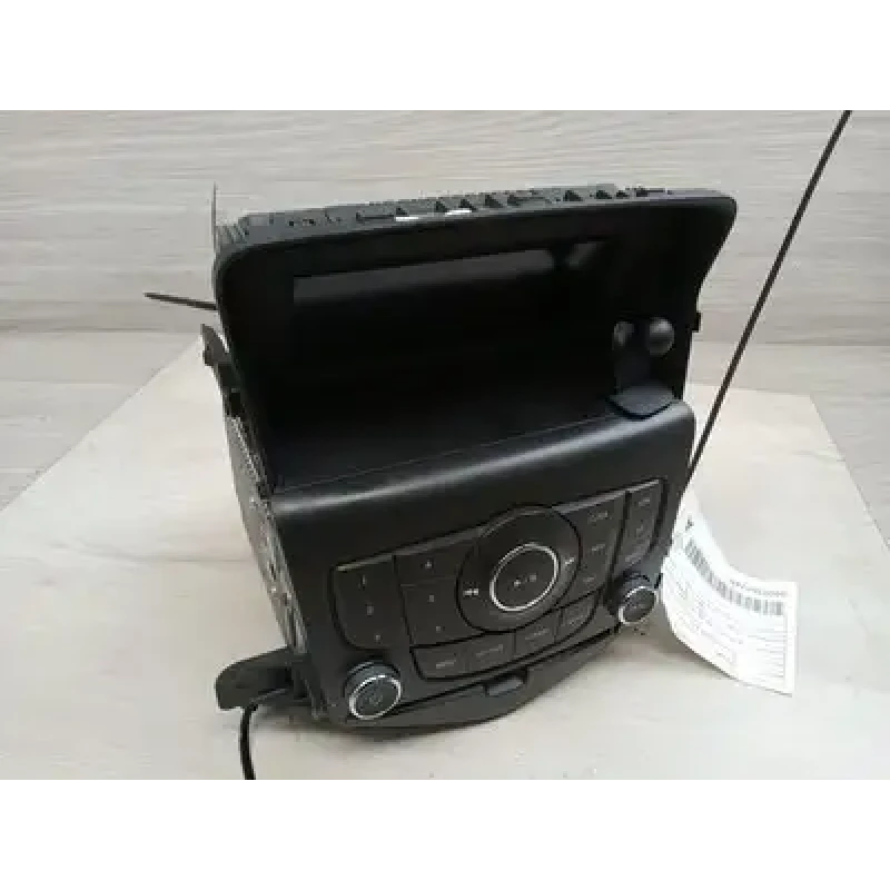 HOLDEN CRUZE STEREO/HEAD UNIT HEAD UNIT, NON SAT NAV TYPE, JH, 03/11-01/17 2011
