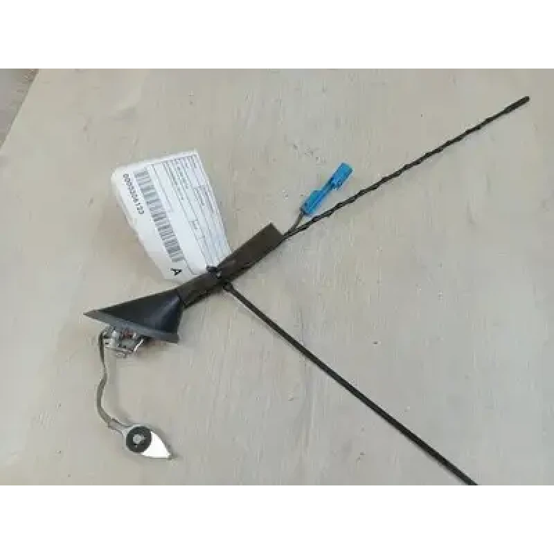 HOLDEN COMMODORE ANTENNA VE, 08/06-05/13 2008