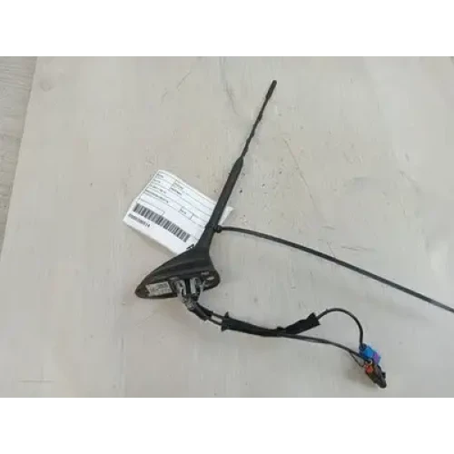 FORD FOCUS ANTENNA LW, 08/11-08/15 2014 FORD FOCUS ANTENNA LW, 08/11-08/15 2014