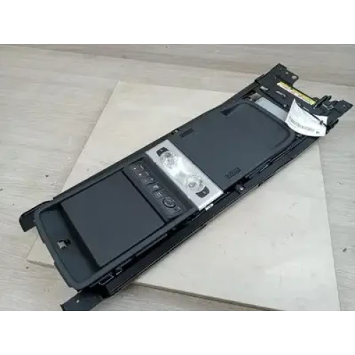 HOLDEN COMMODORE STEREO/HEAD UNIT ROOF MOUNT DVD PLAYER, SV6/CALAIS, VE, 08/06-0 HOLDEN COMMODORE STEREO/HEAD UNIT ROOF MOUNT DVD PLAYER, SV6/CALAIS, VE, 08/06-0