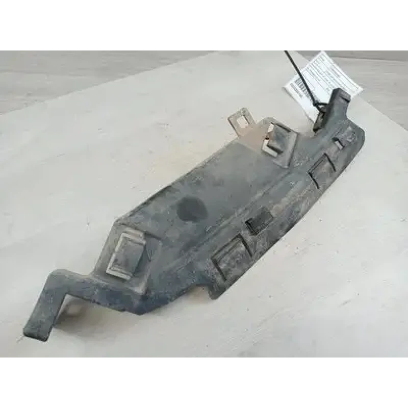 HOLDEN COMMODORE FRONT BAR BRKT/REINFORCEMENT BUMPER BRACKET (RH SIDE), VF, 08/0 HOLDEN COMMODORE FRONT BAR BRKT/REINFORCEMENT BUMPER BRACKET (RH SIDE), VF, 08/0