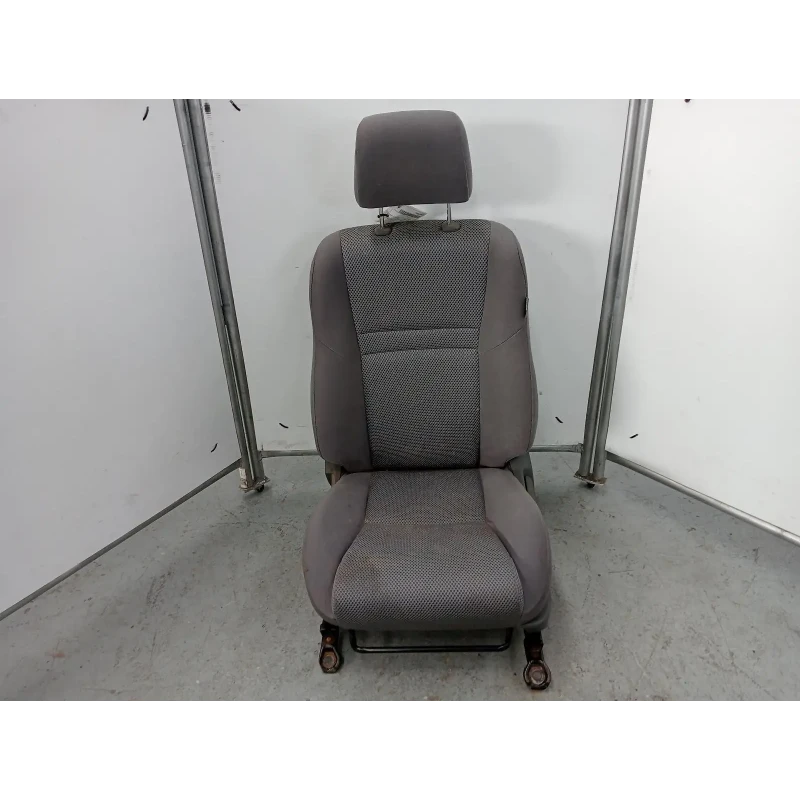 TOYOTA HILUX FRONT SEAT LH FRONT, CLOTH, REMOVABLE HEADREST TYPE, SR, SINGLE CAB