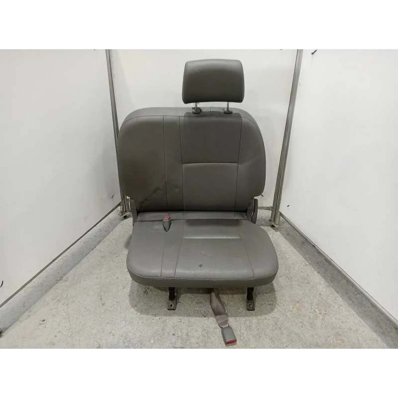 TOYOTA HILUX FRONT SEAT LH FRONT, WORKMATE (3/4 BENCH SEAT TYPE), SINGLE CAB (FI