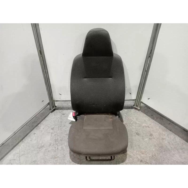 TOYOTA HIACE FRONT SEAT LH BUCKET, LWB/SLWB, TRH/KDH, 02/14-04/19 2015